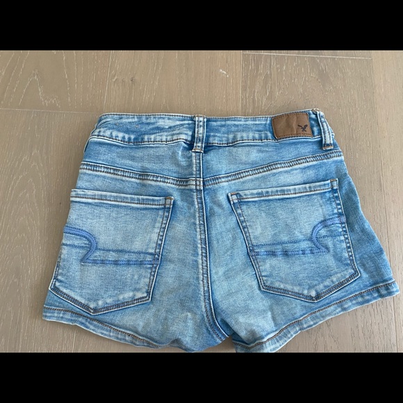 🛒 American eagle super stretch shorts lightwash - Picture 2 of 2